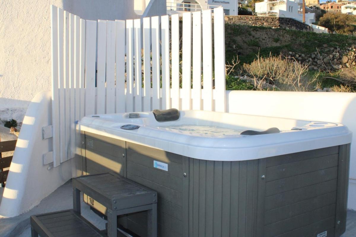 Villa Solasta #2 With Jacuzzi In Santorini Akrotiri  Ngoại thất bức ảnh